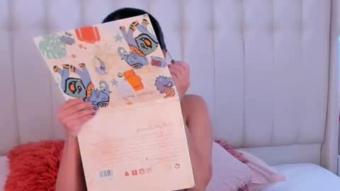 Lyn online show from November 20, 11:22 am