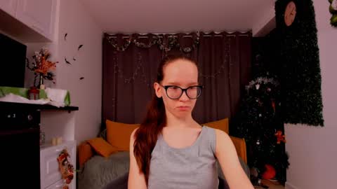Sara online show from January 12, 4:08 pm
