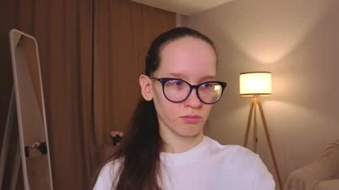 Sara online show from February 17, 5:01 pm