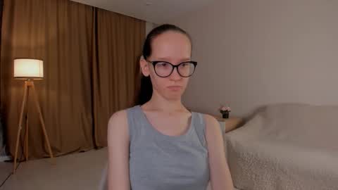 Sara online show from October 25, 4:36 pm