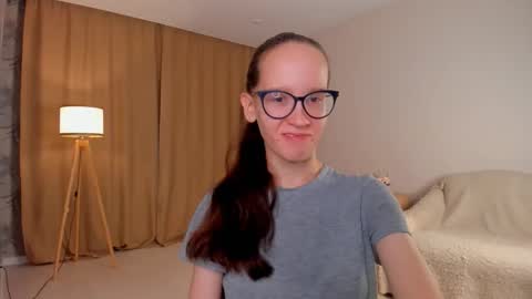 Sara online show from October 14, 4:20 pm