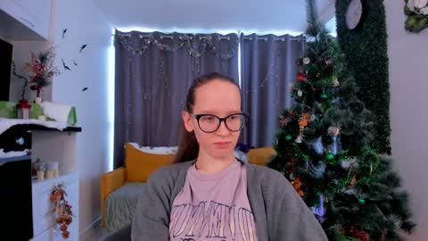 Sara online show from December 31, 8:04 am