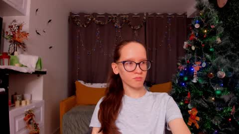 Sara online show from January 4, 4:11 pm