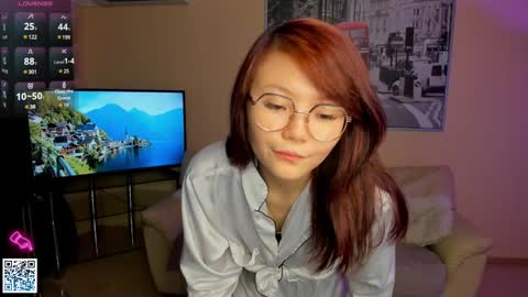 Suki online show from February 7, 7:49 pm