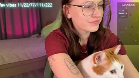 Snapshot of lynne_dawson chatting on October 13, 5:59 pm lynne_dawson online show from October 13, 5:59 pm