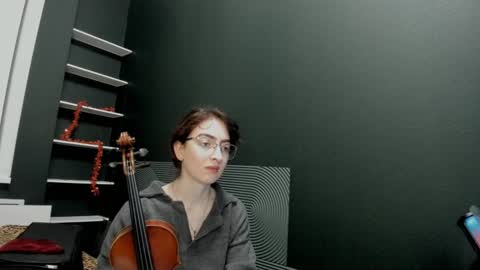 lynnfrere online show from December 26, 6:01 pm