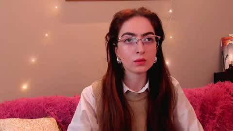 lynnfrere online show from December 19, 7:18 pm