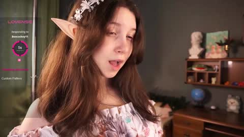 Lola online show from December 2, 7:10 am