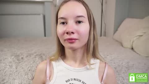 Lola online show from October 5, 2:44 pm