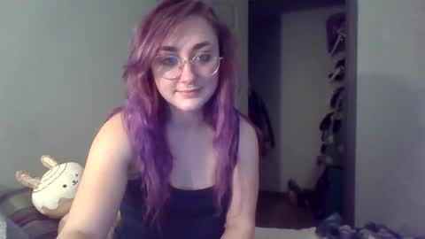 Lynn  online show from February 22, 8:21 pm