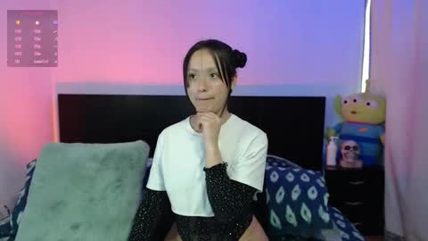 lyshana online show from November 8, 1:49 pm