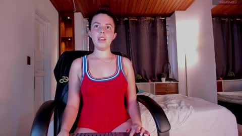 Lyssa  Everyday From 0700 to 1630 Col Time online show from December 11, 10:38 pm