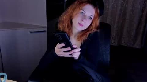 Snapshot of lyssan_xo chatting on October 14, 5:48 pm lyssan_xo online show from October 14, 5:48 pm