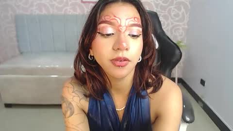 Lyn online show from September 12, 11:45 pm