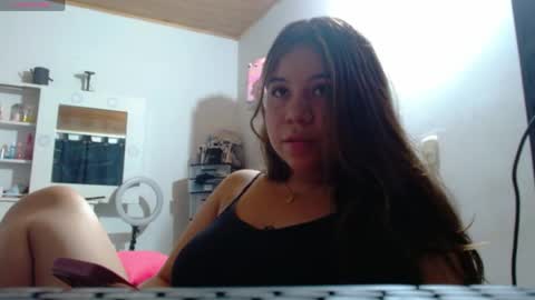 mila online show from May 14, 4:18 am