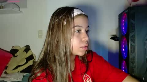 mila online show from May 13, 4:18 am