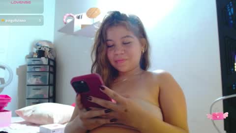 mila online show from May 21, 6:33 am