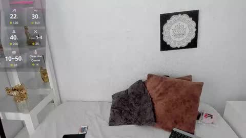 Mila online show from December 1, 4:53 pm