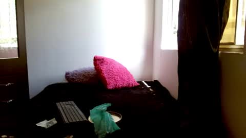 maaddy_thompson online show from June 11, 6:38 pm