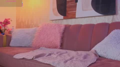 Snapshot of maca_bloom chatting on November 1, 12:42 pm Maca online show from November 1, 12:42 pm