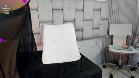 Snapshot of mackenize chatting on March 11, 5:46 pm Carolina online show from March 11, 5:46 pm