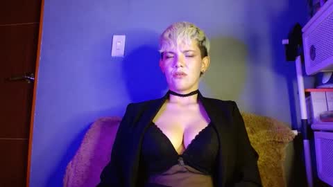 Noah Askew online show from October 23, 5:13 am