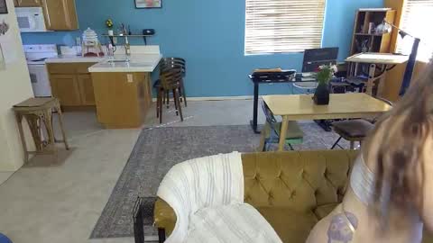 Madam Edgewood online show from January 7, 6:33 pm