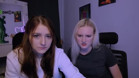 Snapshot of madam_ulis chatting on February 10, 10:09 am Ulis online show from February 10, 10:09 am