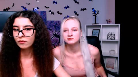 Snapshot of madam_ulis chatting on December 31, 8:26 am Ulis online show from December 31, 8:26 am