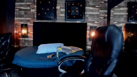 madame_victoria_ online show from September 14, 7:12 pm