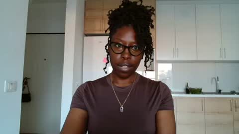 YourMadamIndigo online show from April 18, 3:58 pm