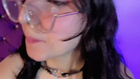 Madie online show from May 29, 1:42 pm