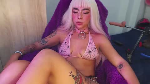 maddiie and clyde online show from September 25, 12:10 am