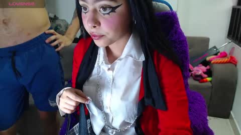 maddiie and clyde online show from April 3, 10:30 pm