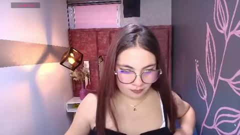 Maddy Carter online show from July 10, 10:53 pm