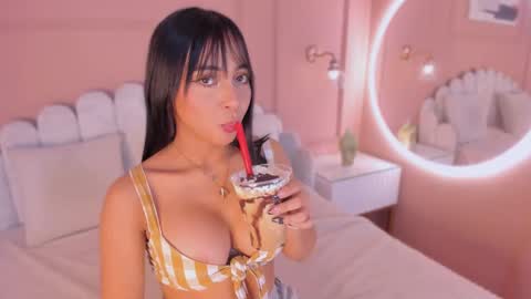 Maddy  online show from December 15, 2:52 am