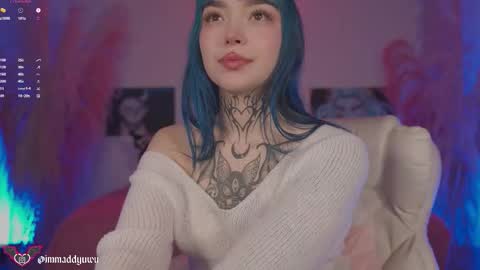 maddy_uwu online show from February 2, 5:28 am