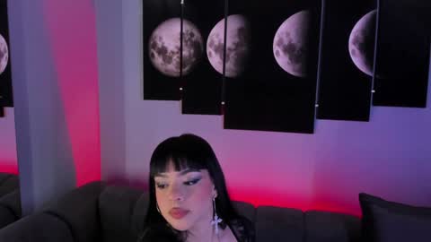 Maddy  online show from February 4, 8:06 pm