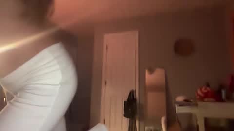 maddybabyy online show from December 26, 11:57 pm