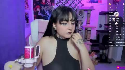 Maddy Foox online show from August 1, 11:40 pm