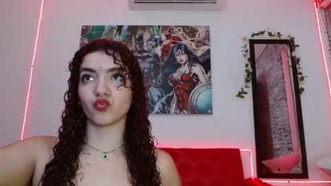 maddystone_ online show from February 8, 7:16 pm