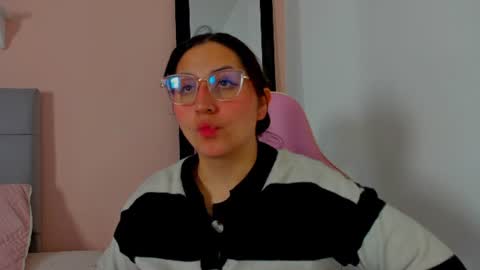 maddyy_moon online show from June 11, 11:18 am