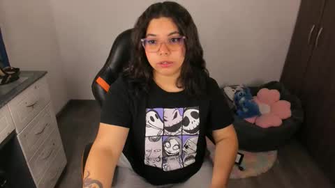 madelaine_taylor online show from October 12, 11:51 pm