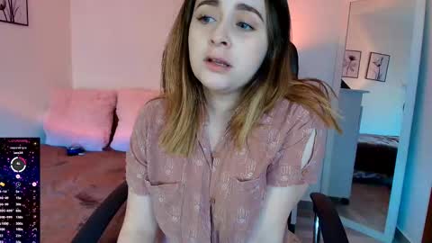 Snapshot of madelamee chatting on September 16, 8:17 pm madelamee online show from September 16, 8:17 pm