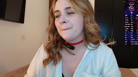 Snapshot of madelamee chatting on February 5, 8:57 pm madelamee online show from February 5, 8:57 pm