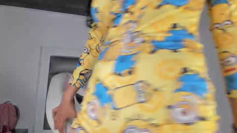 Snapshot of madeline_js chatting on October 11, 5:12 am madeline_js online show from October 11, 5:12 am