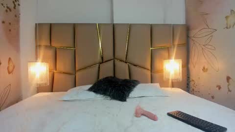 MadeliNekox online show from September 16, 2:19 am
