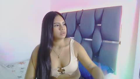 madelinesquit online show from February 6, 11:24 am