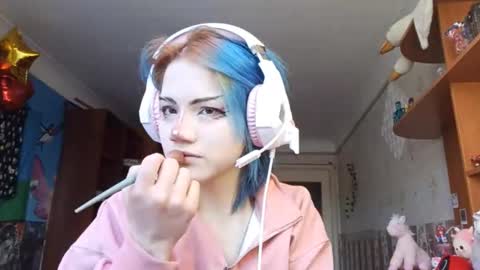 Alice Kaneki online show from February 3, 6:00 am