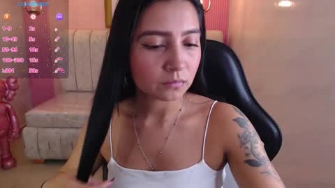 Snapshot of madhison_klain_s chatting on October 17, 8:34 pm Madhison online show from October 17, 8:34 pm